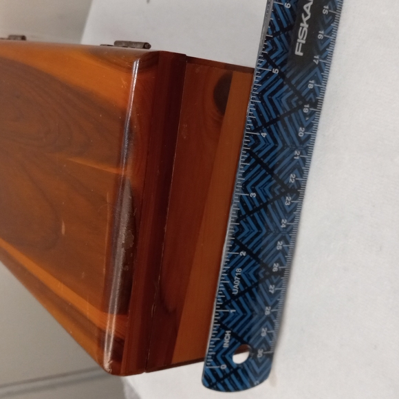 Lane Wooden Box Size 9" X 5" - Picture 3 of 8